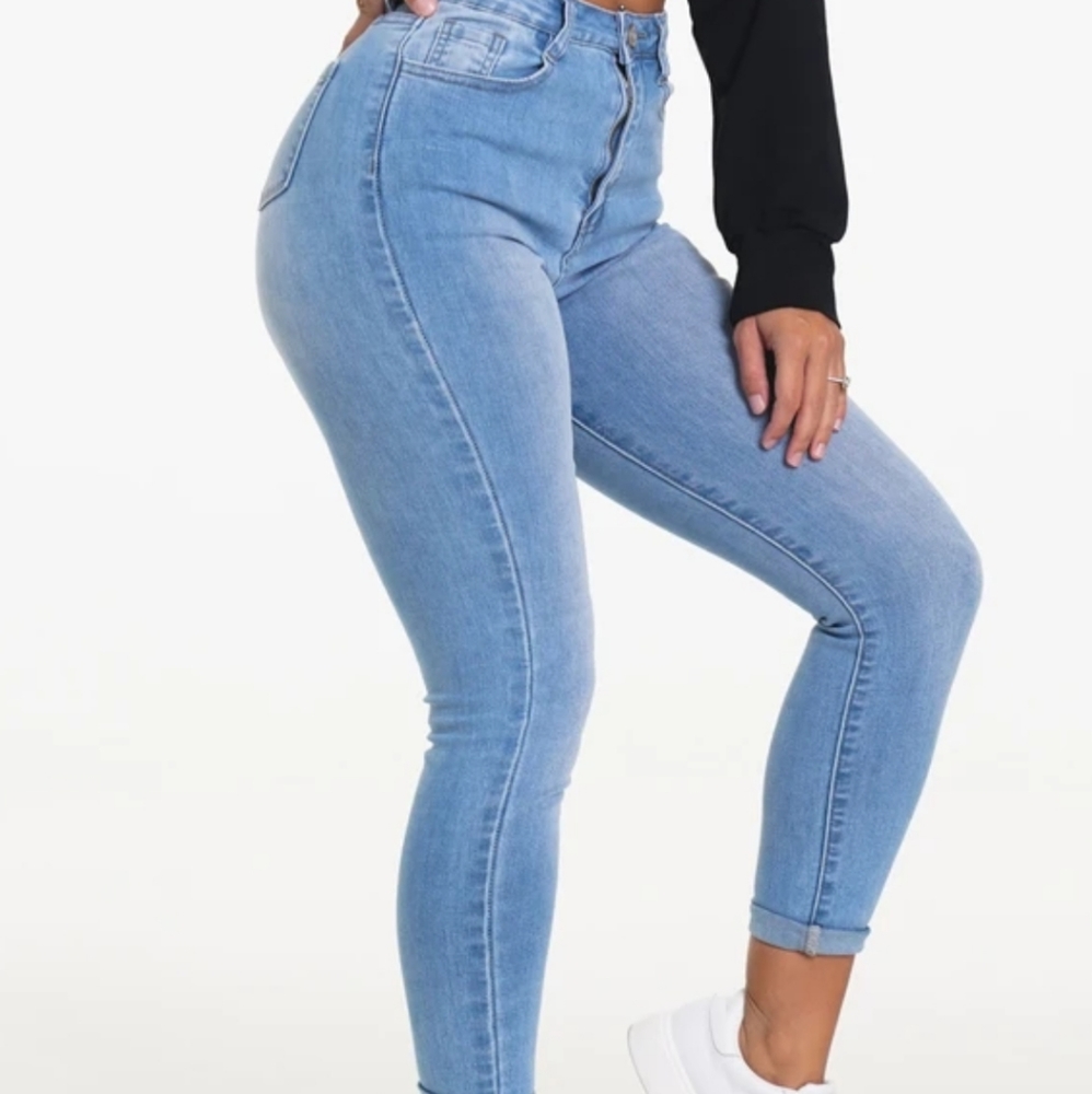 Navi shape jeans